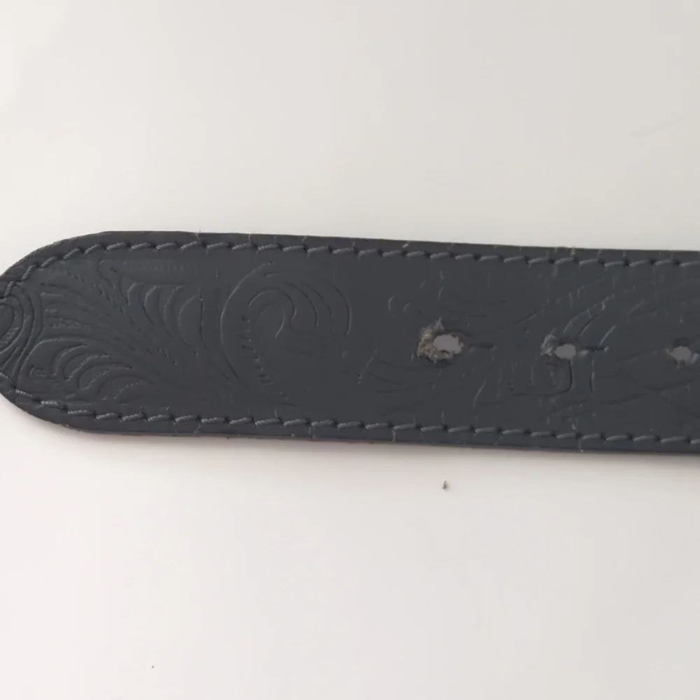 Vintage Leather Western Belt With Diamond and Black Color Rhinestone Loo…
